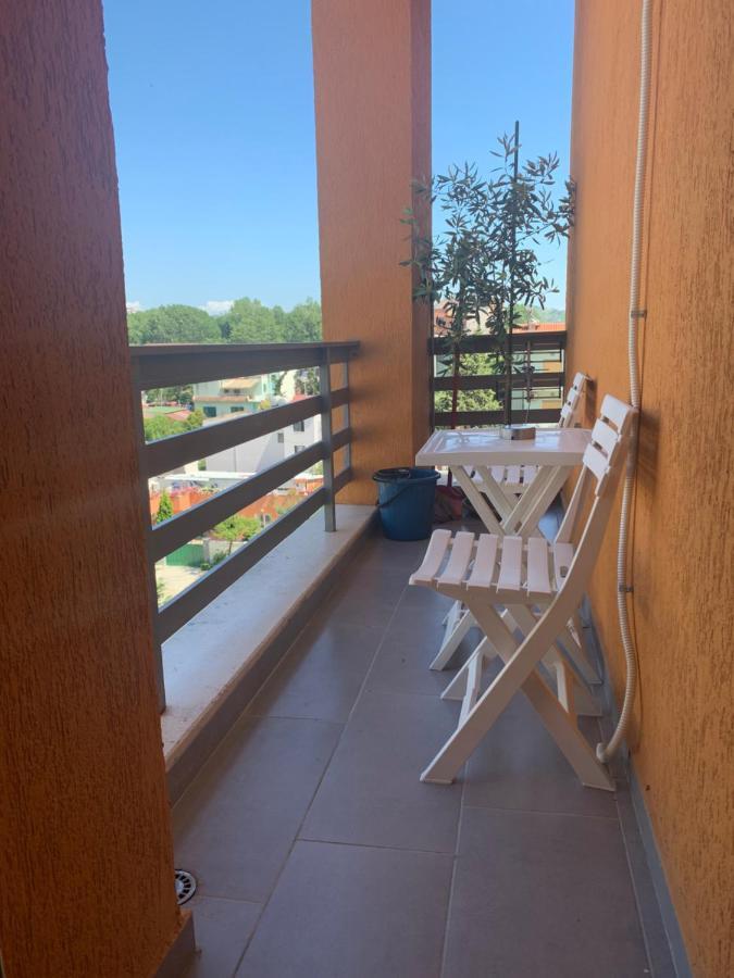 Apartament Klea In Strandnaehe Toplage Durres Durrës Exterior foto