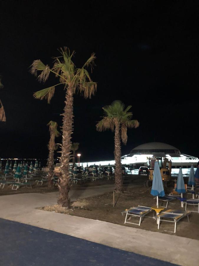 Apartament Klea In Strandnaehe Toplage Durres Durrës Exterior foto